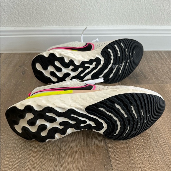 Nike React Infinity Run Flyknit 2.0 Neon Yellow Pink White Mens Running Shoes - Picture 10 of 11